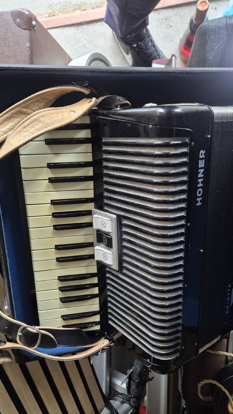 Hohner Strumenti musicali: Hohner Arietta Akkordeon – Usato da Rämismühle venduto da beni0010 1