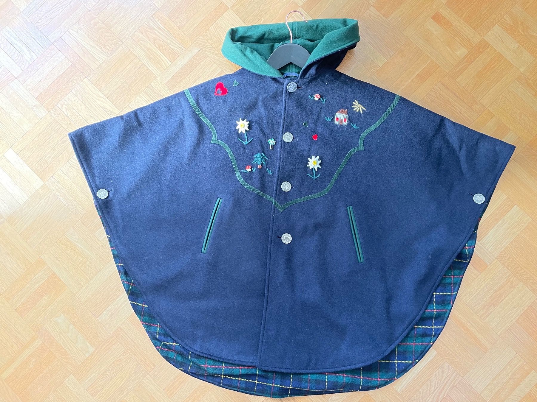 Giacche & Cappotti: Poncho 100% Wolle / Made in Austria – Nuovo (secondo la descrizione) da Küsnacht ZH venduto da Ulla-ZH 3