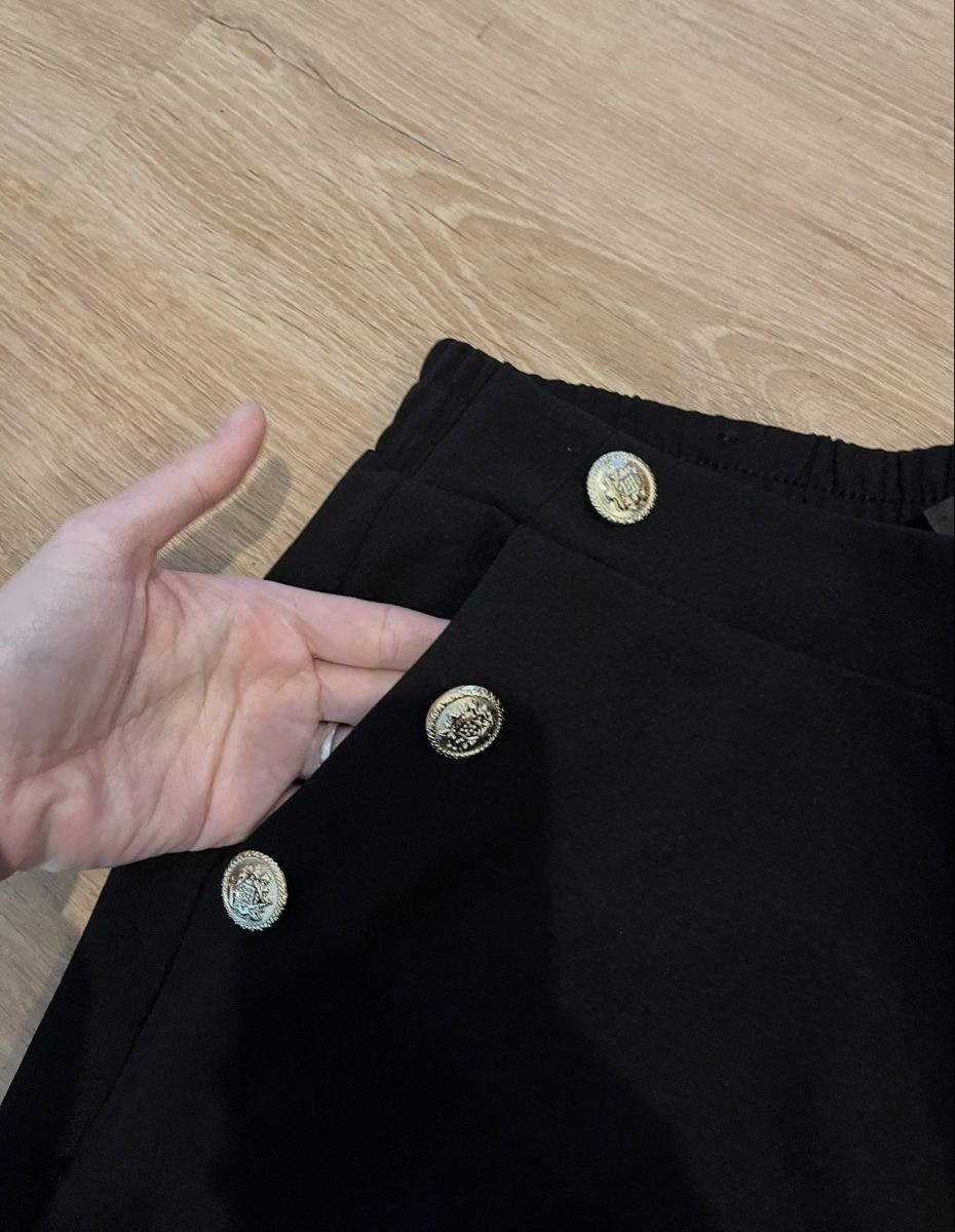 Pantaloni: NEU! leichte Stoffhose schwarz- Gr. L – Usato da Escholzmatt venduto da Sarah_ 1