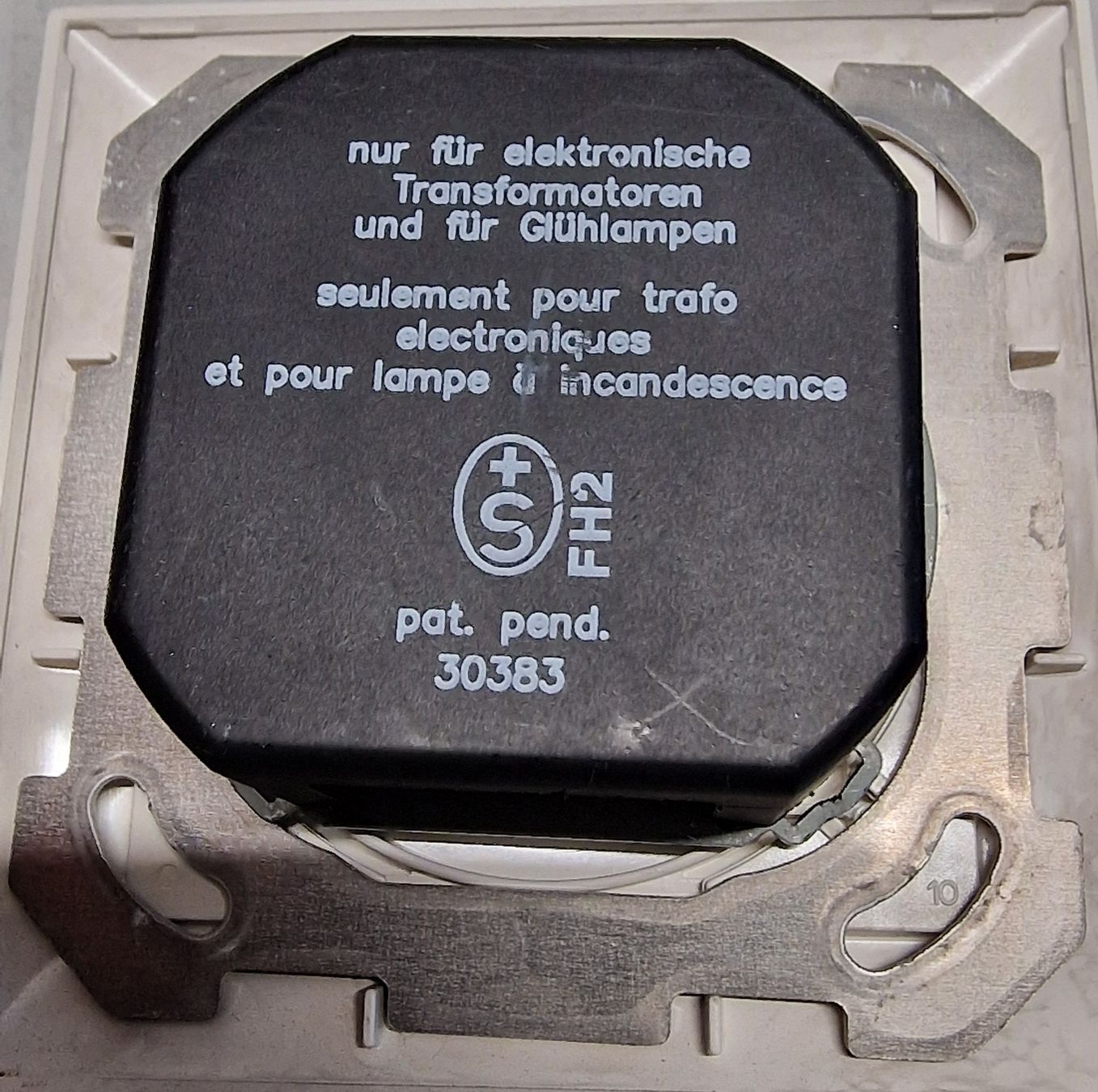 Feller Schalter: Feller Edizio Dimmer 30383 – Gebraucht aus Staad SG von  2