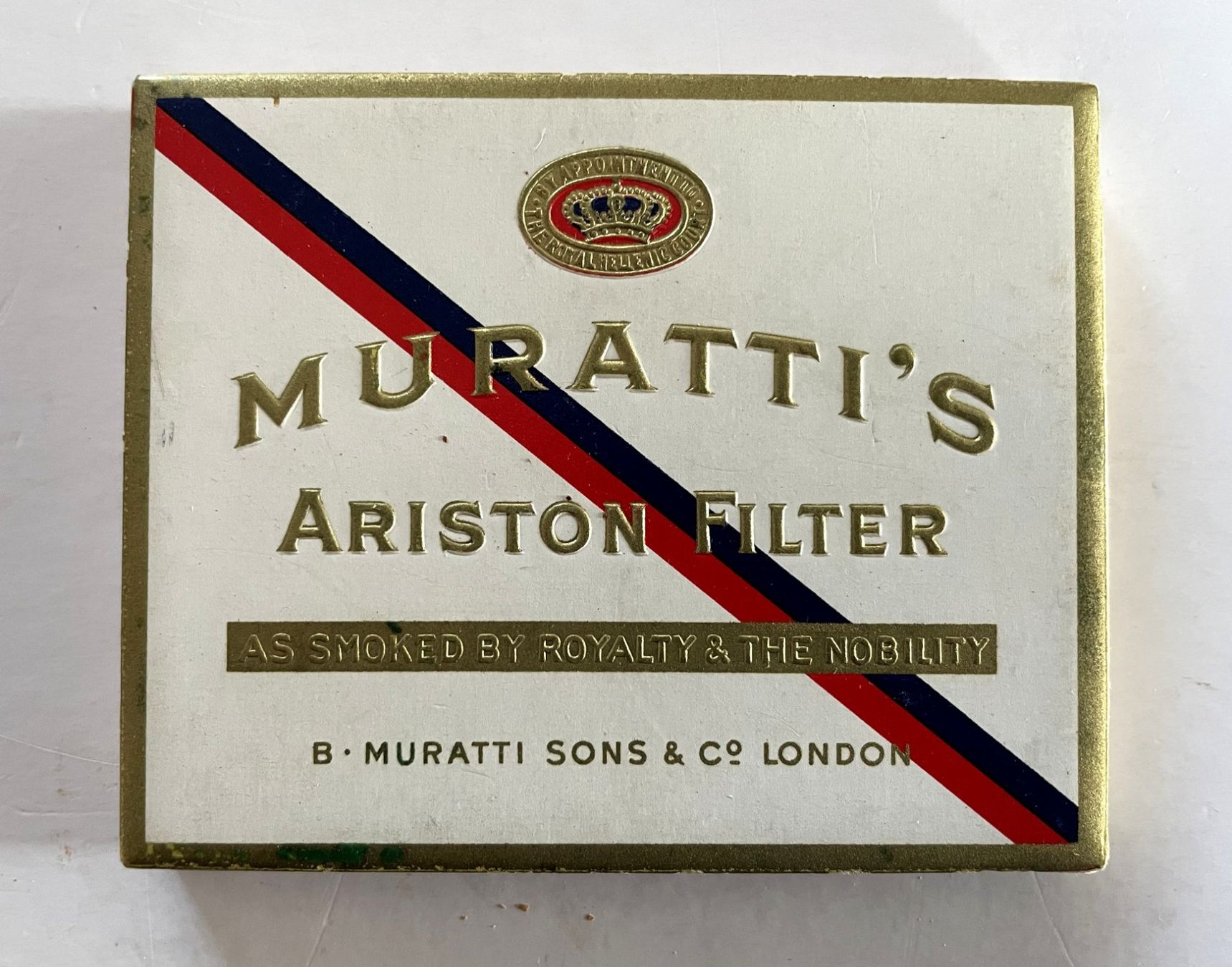 Schilder: Muratti's Ariston Filter Cigaretten Packung – Gebraucht aus Savagnier von  1