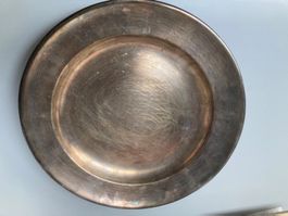 ORFVERERIE H. BEARD, Montreux - Servierplatte, rund 32 cm Dm