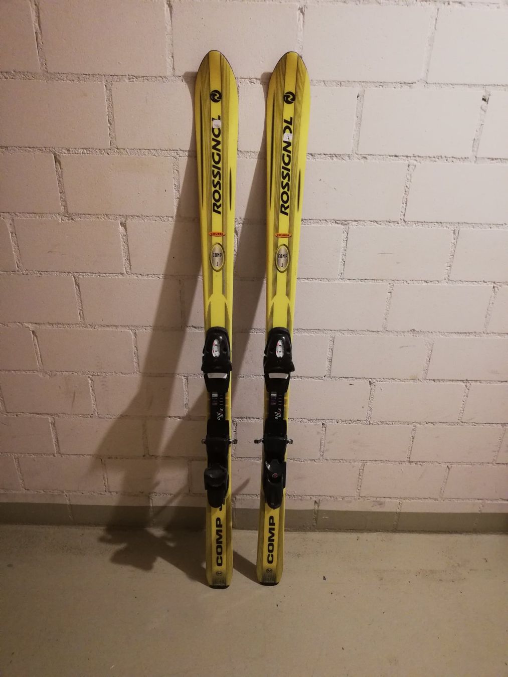 Rossignol Skis: Ski Rossignol 140 cm – D'occasion à Rothrist par GIWALD