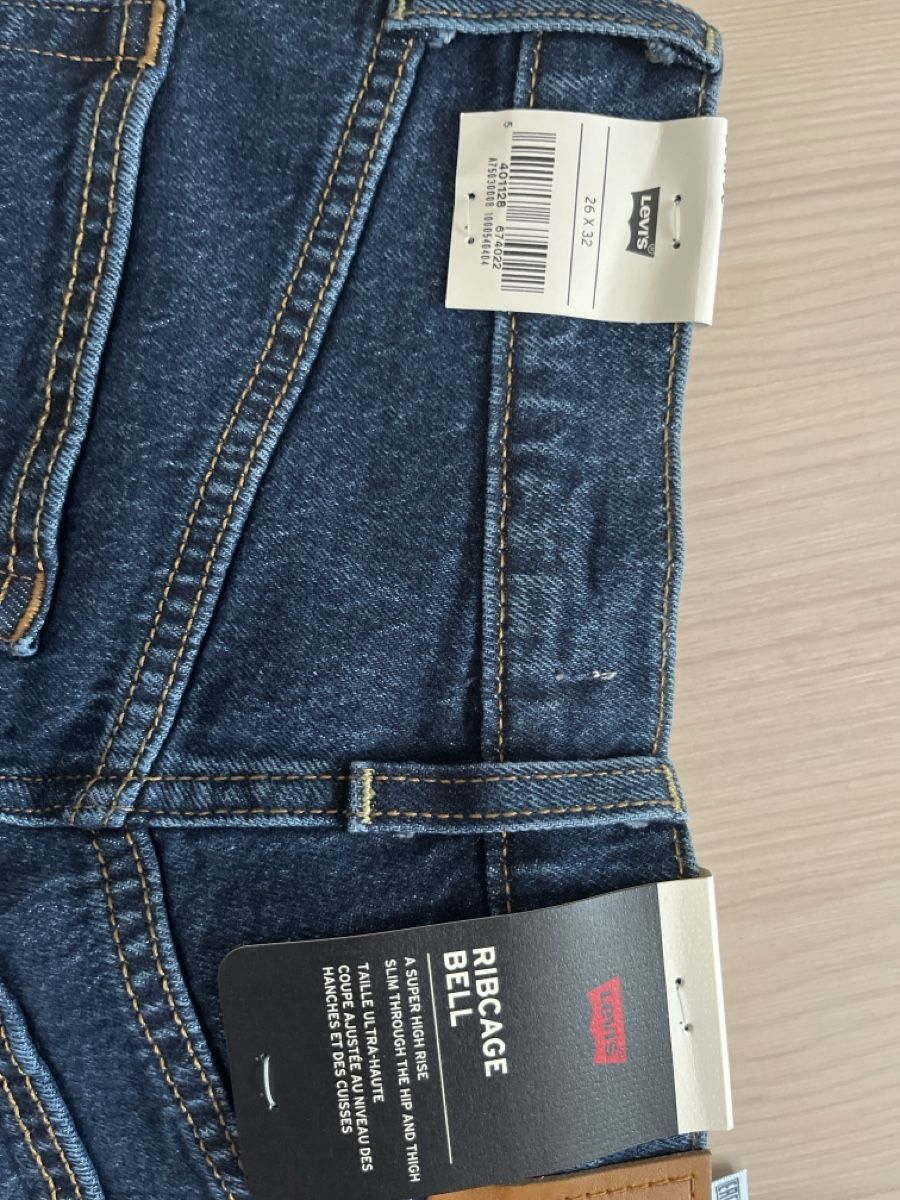 Levi's Jeans: Levis Jeans NEU! – Nuovo e nell'imballaggio originale da Hüttikon venduto da yus_lkr8 2