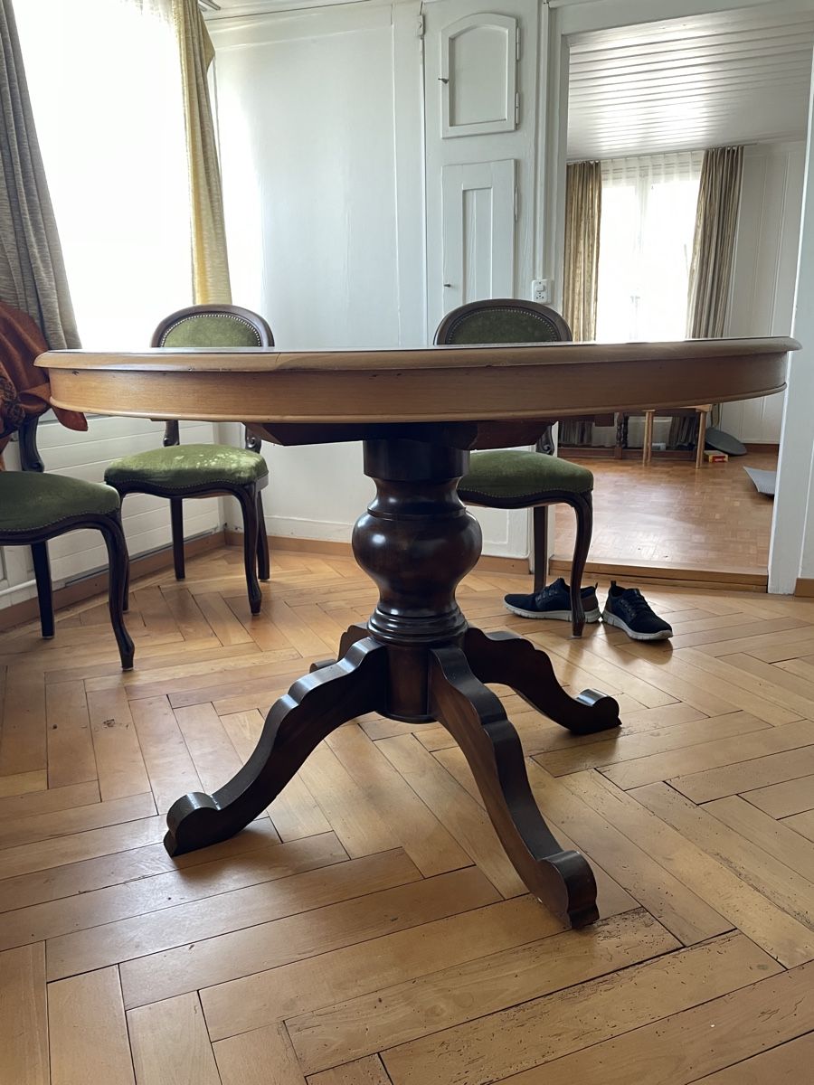 Tische: Esstisch – Gebraucht aus Walchwil von zim_pd6x 2
