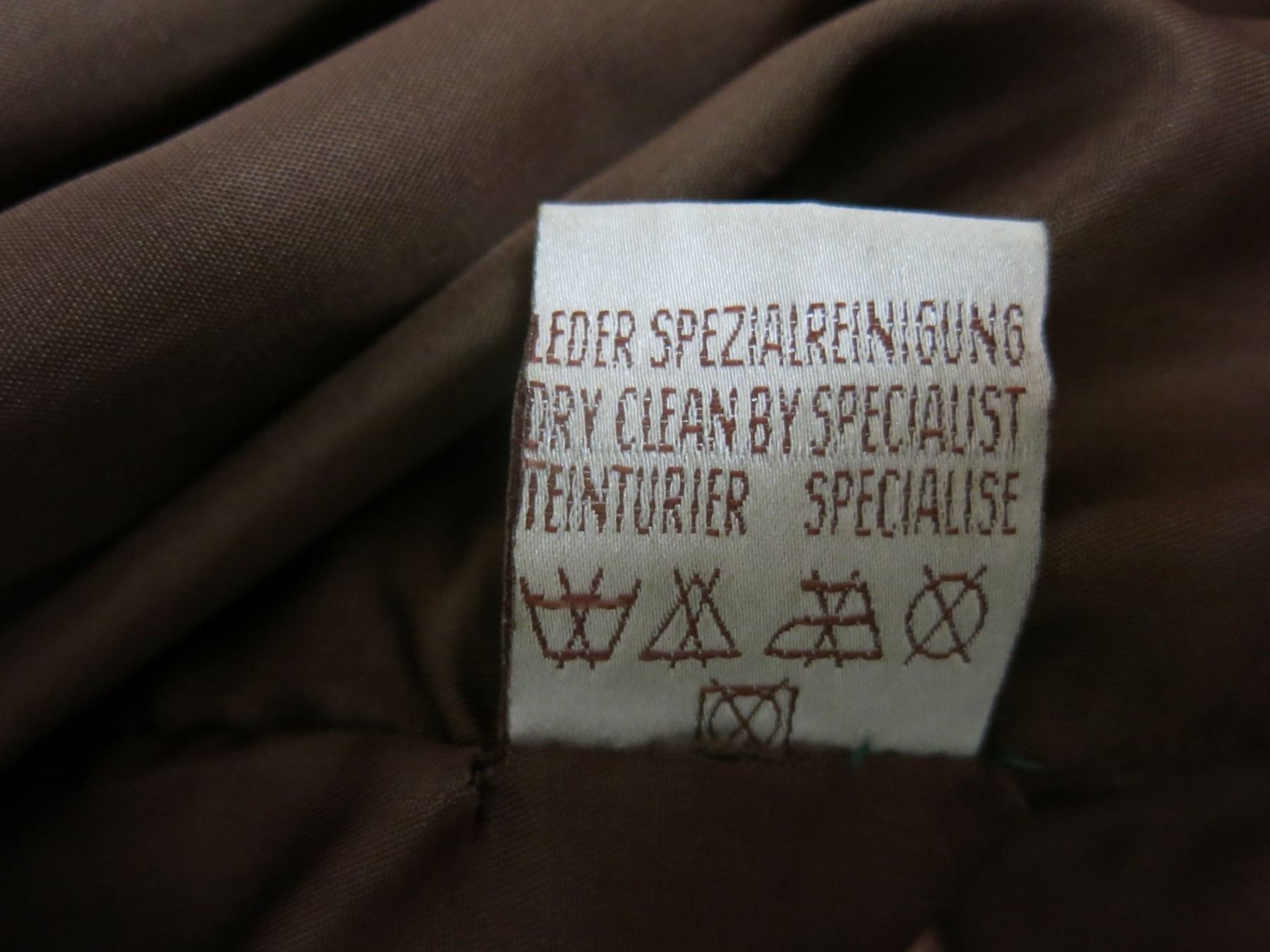 Giacche: Jacke aus echtem Leder, Grösse 42 – Usato da Birsfelden venduto da myshop 3