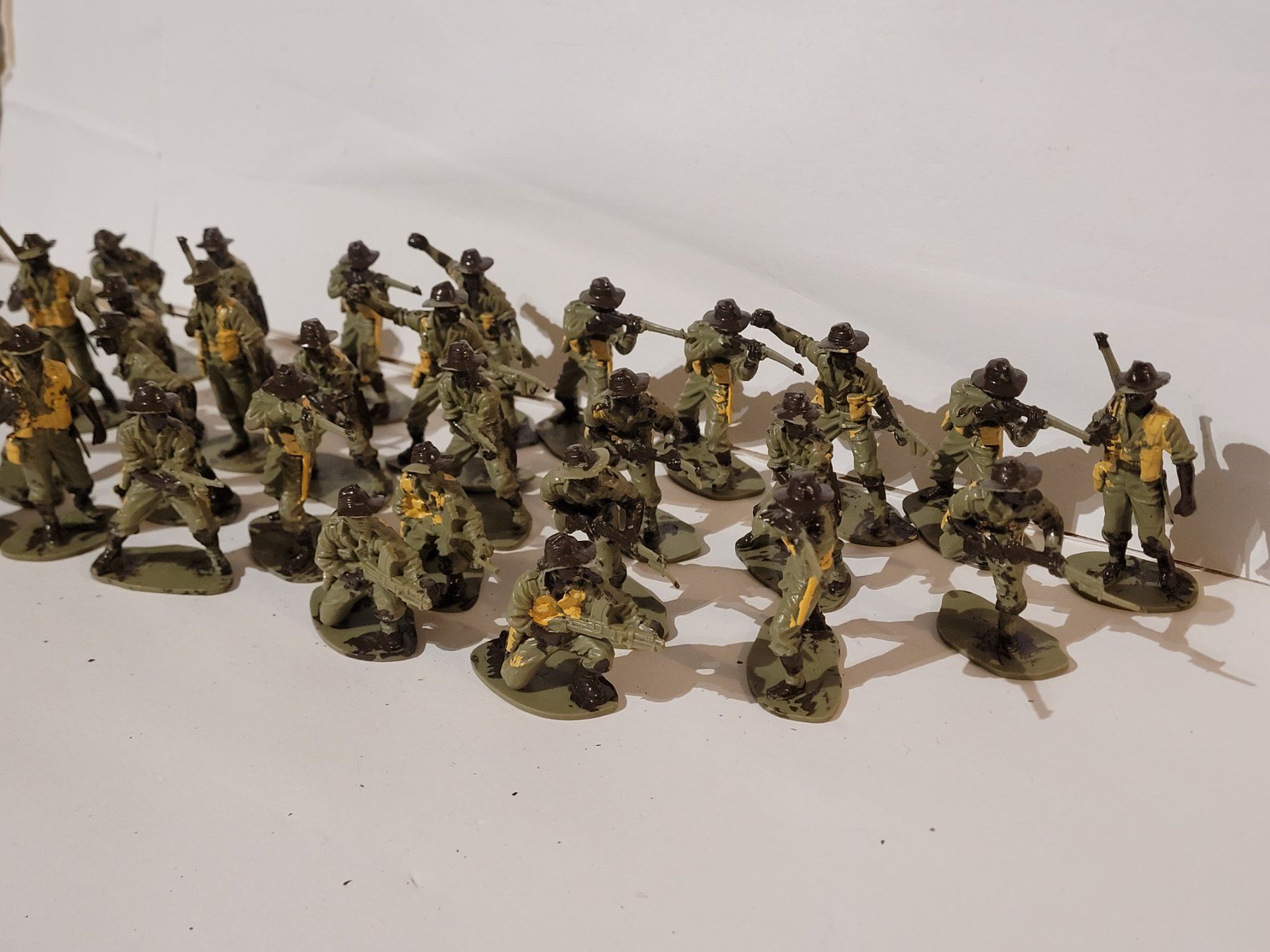 Spielzeuge: Soldats en plastique 5 cm peints à la main – Gebraucht aus La Tour-de-Peilz von estelle69 2