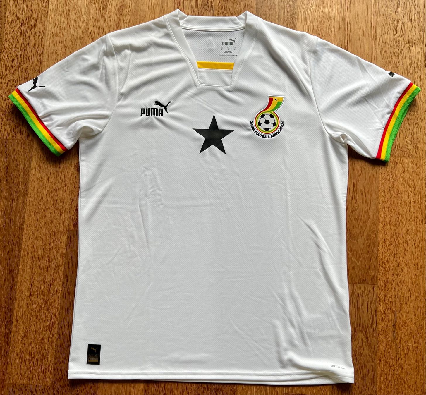 Puma Canottiere & Pantaloni: Ghana home Shirt - Saison 2022 – Nuovo (secondo la descrizione) da Hermetschwil-Staffeln venduto da Beat131