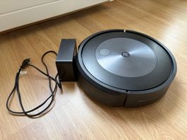 iRobot Roomba j7 Saugroboter – Makelloser Zustand, wie neu!