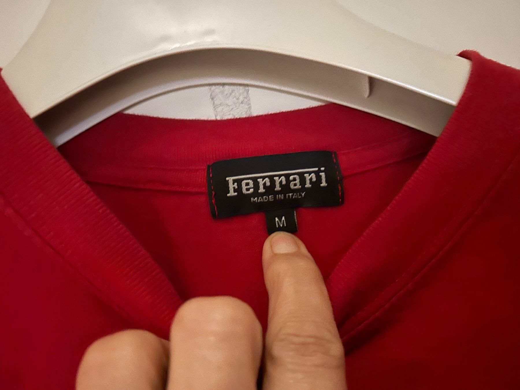 Ferrari T-shirt: T-Shirt Ferrari  F1 – Usato da Zumikon venduto da Uranus88 2