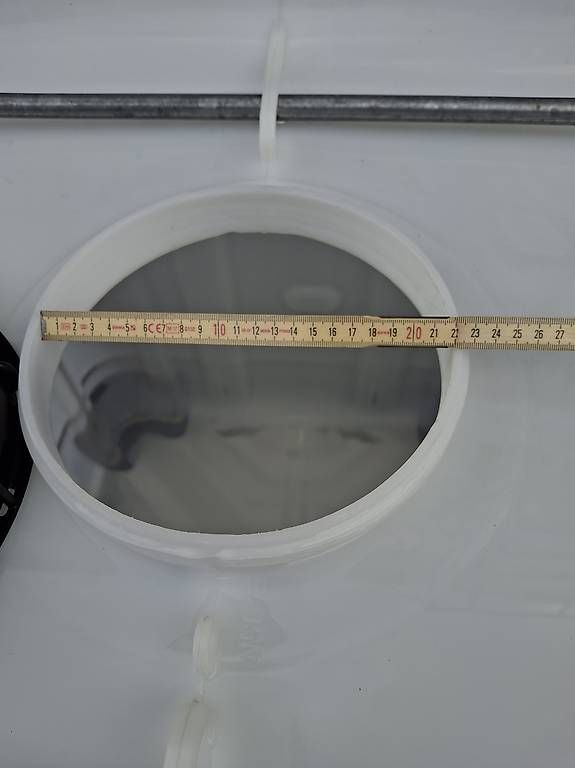 Tränken & Tröge: Wassertank 1000Liter / IBC Tank – Gebraucht aus Siebnen von Grosswis50 2