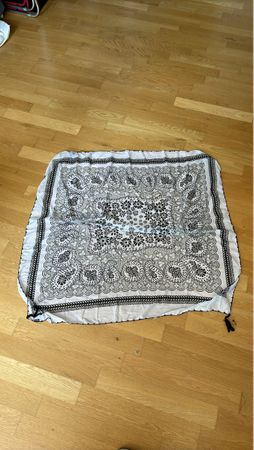 Schöner Vintage-Schal, schwarz-weiss gemustert, Retro