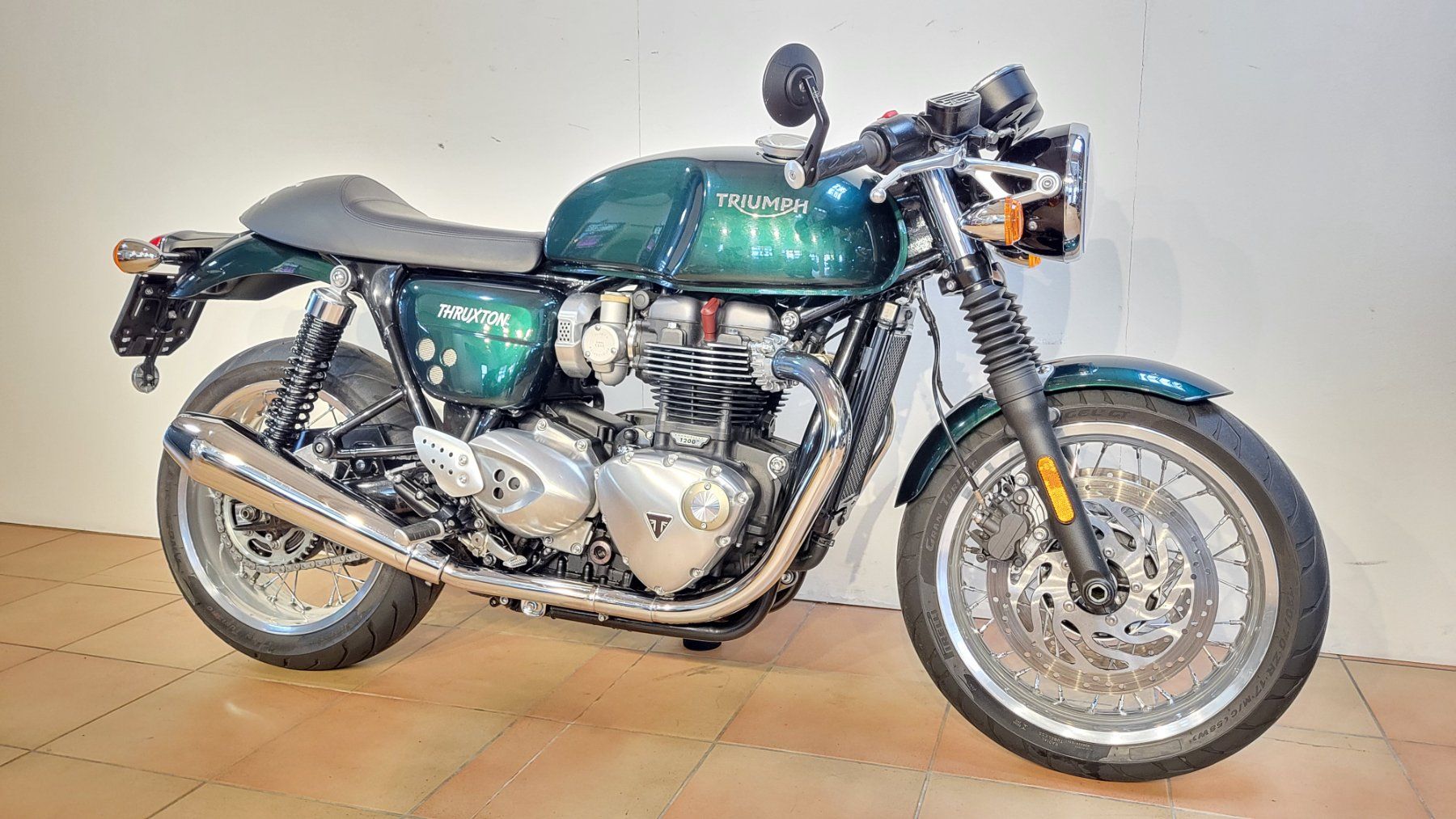 Triumph Strada: Triumph Thruxton 1200 i ABS – Usato da Tägerschen venduto da Moto-Welt 2