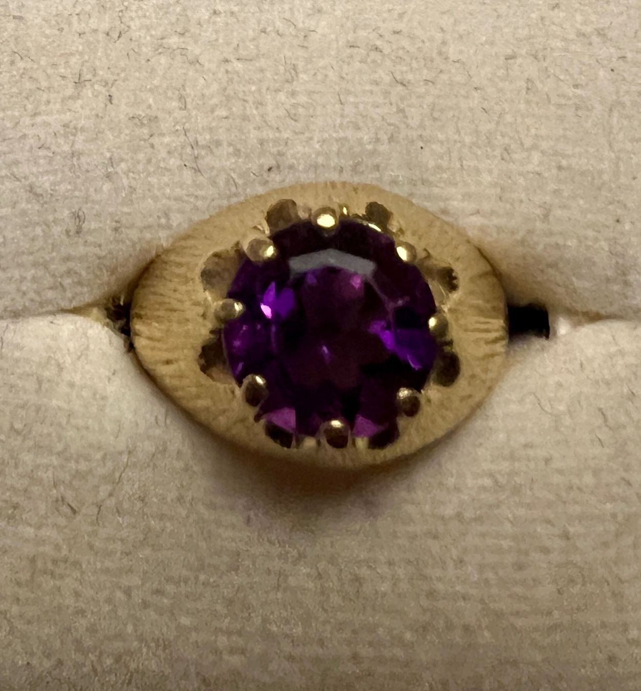 Anelli: Gold-Ring 18K mit Amethyst – Usato da Chur venduto da Penting1935 2