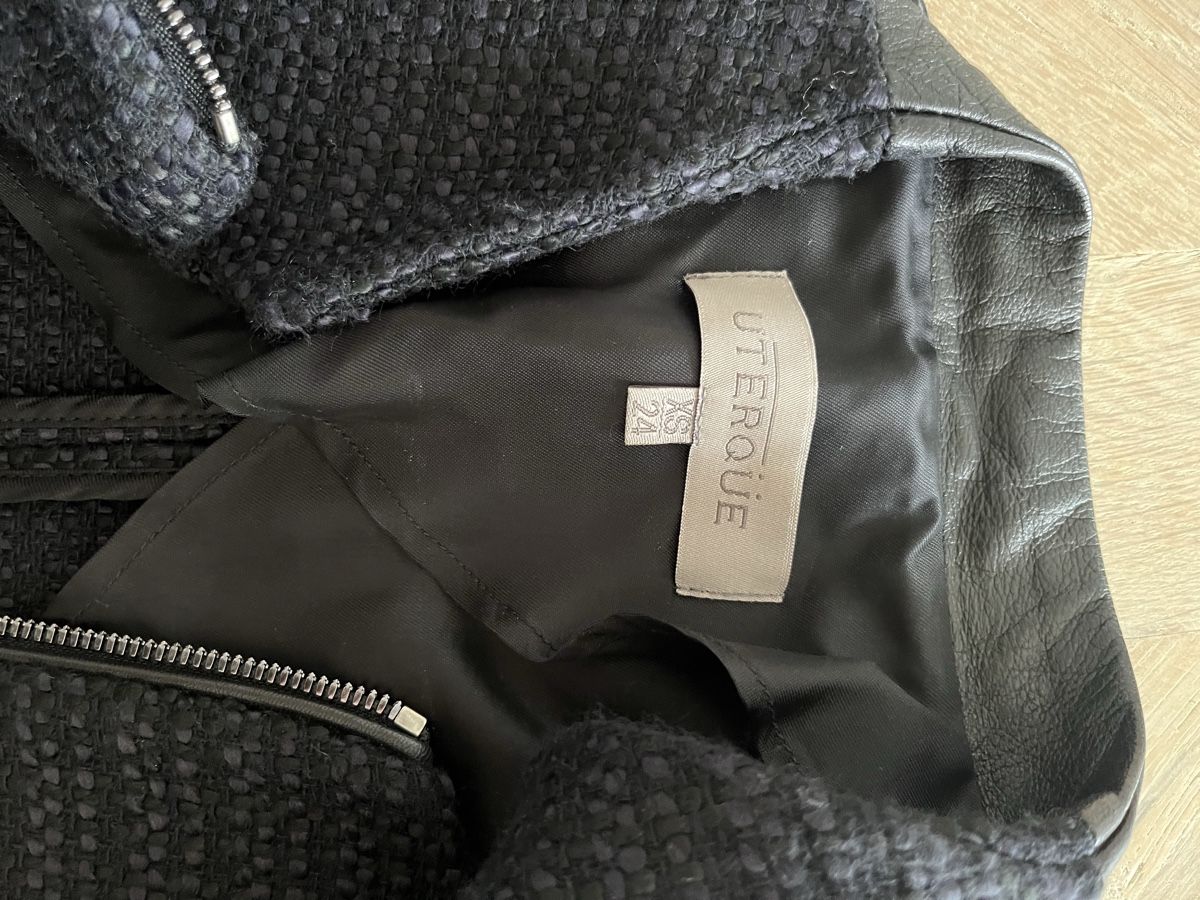 Giacche: Uterqüe Bouclé Jacke in schwarz – Usato da Pfäffikon SZ venduto da humming-bird 4