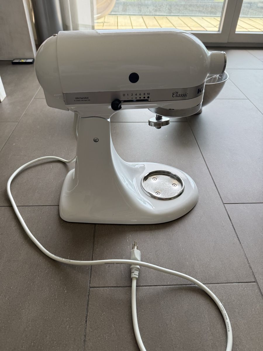 Kitchenaid Appareils de cuisine: Kitchen Aid mit Zubehör – D'occasion à Hünenberg See par Chluter 1