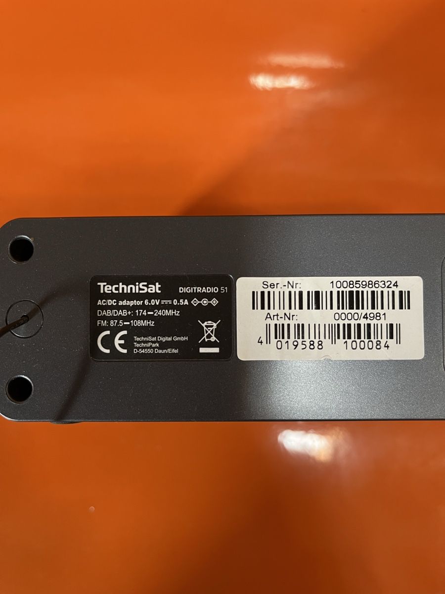 Technisat Wecker: TechniSat DIGITRADIO 51 Radiowecker – Neu (gemäss Beschreibung) aus Otelfingen von Yossi-68 6