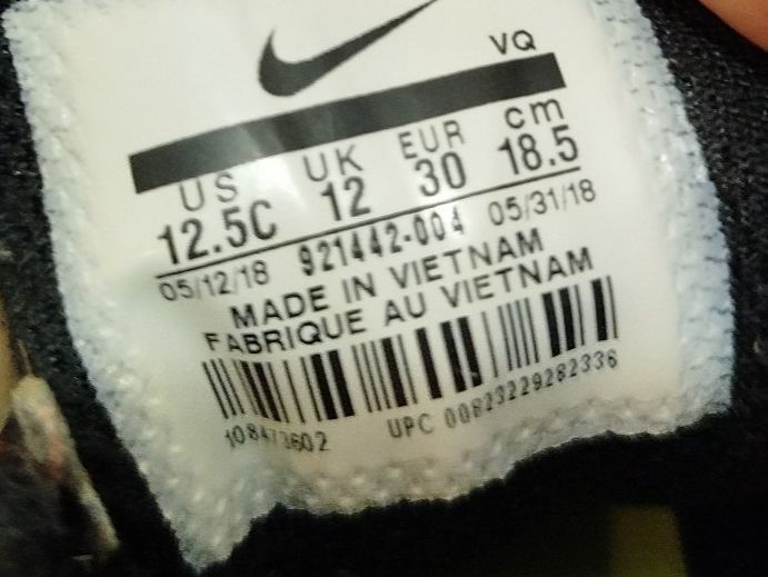 Nike Scarpe per ragazzi: Nike Star Runner Kinderschuhe, Grösse 30 – Usato da Oberhofen am Thunersee venduto da jojozurich 3