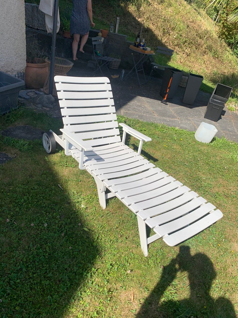 Sedie a sdraio: Sonnenliege mit Beistelltischchen – Usato da Hüntwangen venduto da PapaBob 1