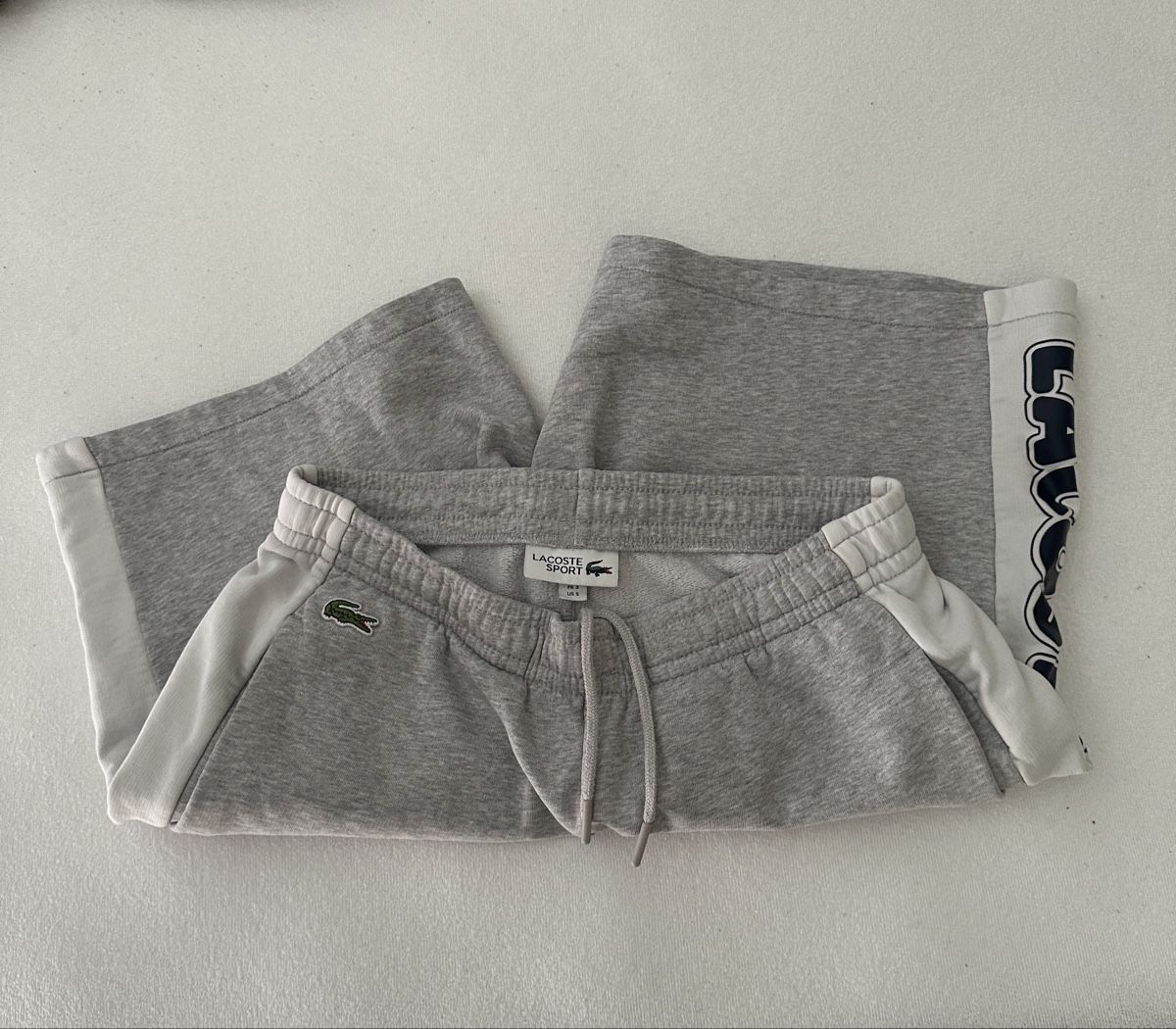 Lacoste Hosen: Lacoste kurze Hose G M – Gebraucht aus Maienfeld von tobeyl2020 2