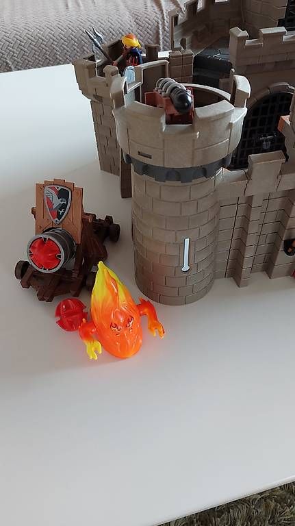 Playmobil Giocattoli: Playmobil Burg – Usato da Lohn SH venduto da Zwierbel 1