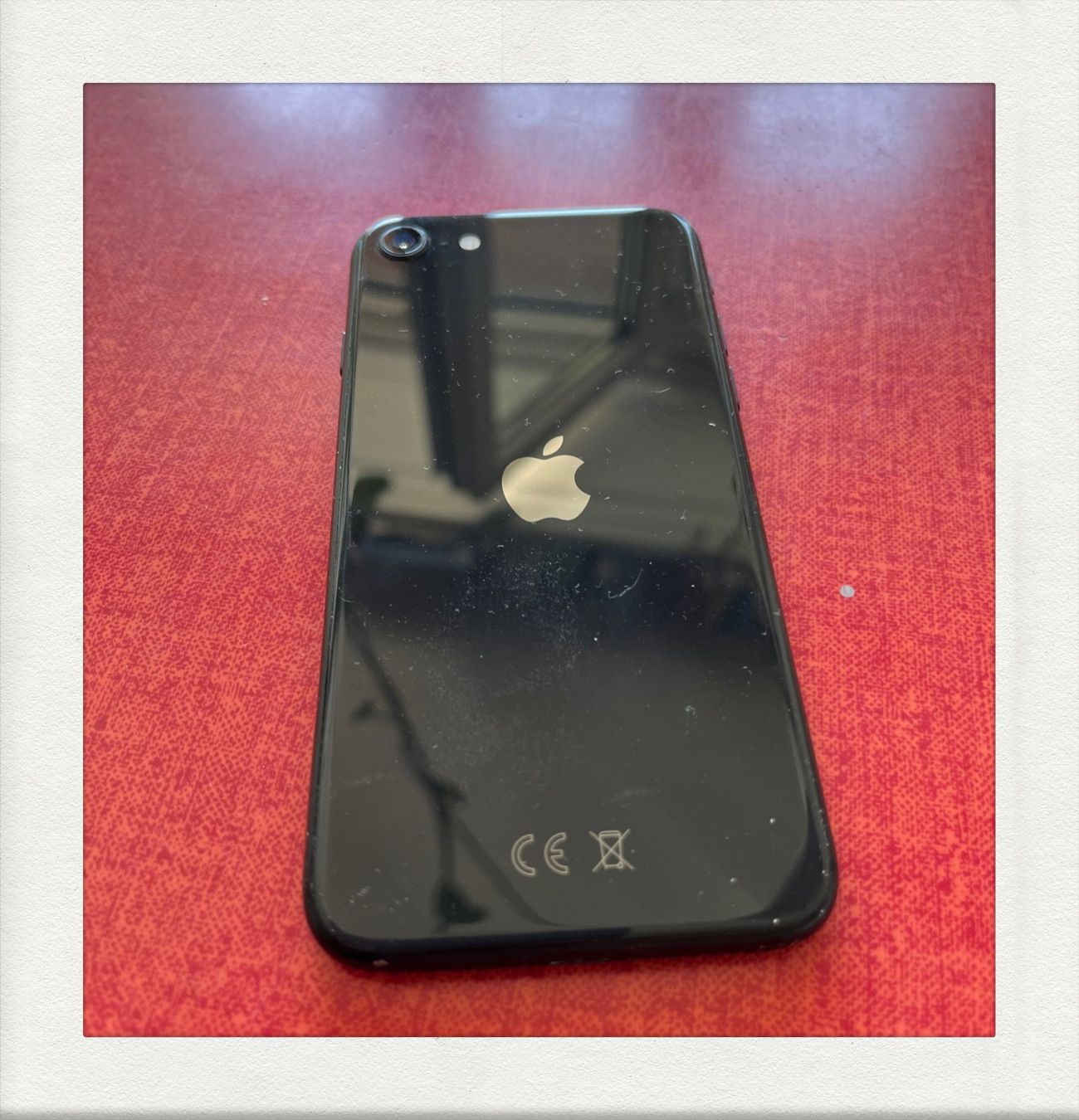 Apple Telefoni cellulari / Smartphones: IPhone SE 2020 - 64 GB - 81% Akku – Usato da Zürich venduto da Cubazz 3