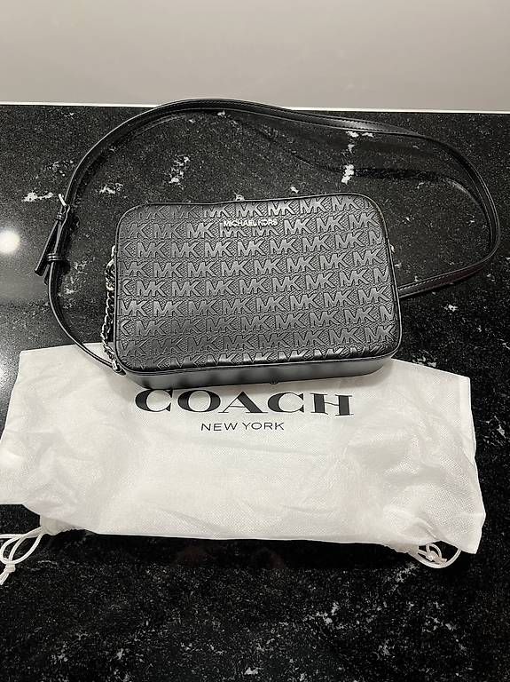 Michael Kors Borse da donna: Michael Kors – Nuovo (secondo la descrizione) da Zuchwil venduto da ela0110 1