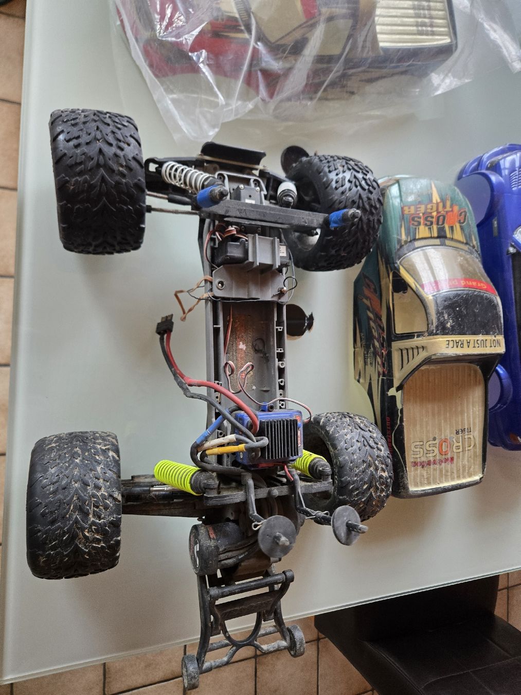 Traxxas RC Kits de montage: Traxxas stampede 2x4 – D'occasion à Grünenmatt par Brauni2 4