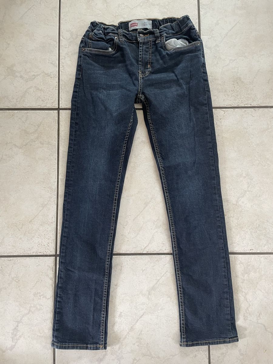 Levi's Hosen: Jeans Levi’s 511 Slim Taille 16ans – Gebraucht aus Vallamand von Bricbracbroc82