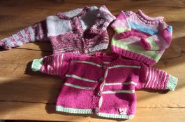3 süsse Baby-Oberteile, 2 Jäckchen, 1 Pulli  NEU