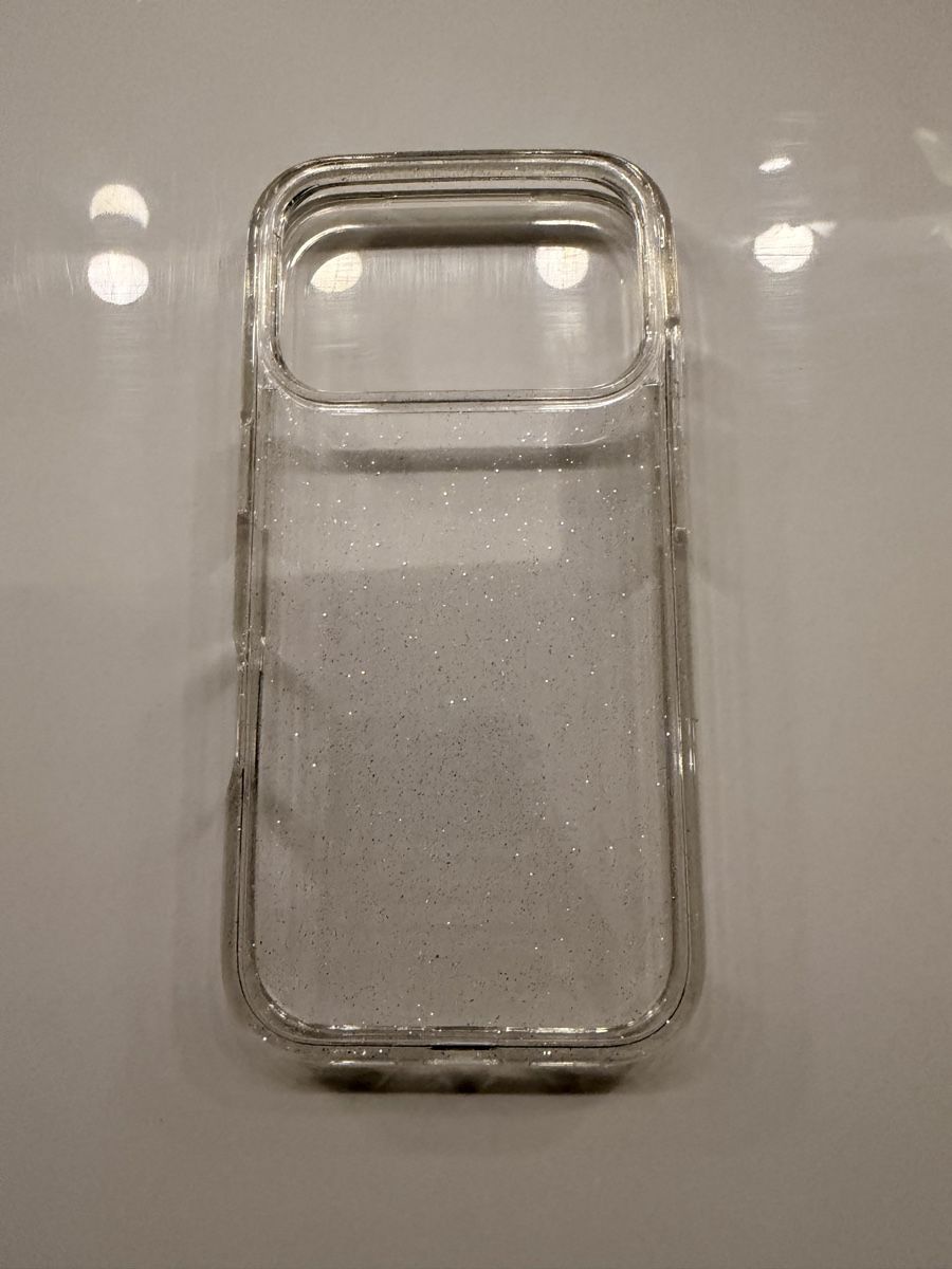 Covers & Schutzfolien: Glitzer Iphone 17 pro case – Neu (gemäss Beschreibung) aus Chur von mel_gn2k