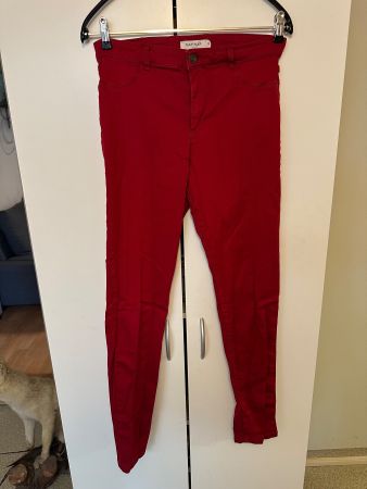 Rote Stoffhose von Naf Naf, Grösse 40