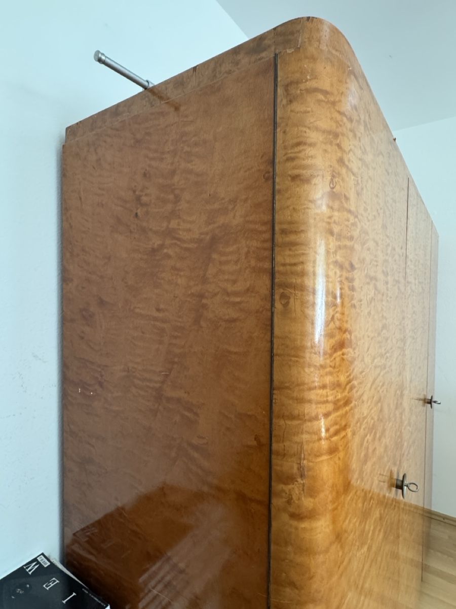 Armadi: Kleiderschrank 30er Holz – Usato da Basel venduto da YanaR10 3