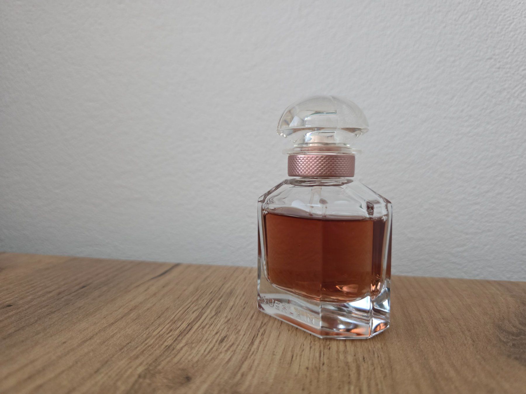 Guerlain Parfums & Eau de Toilette: Mon Guerlain L'Essence ca. 40 / 50ml – D'occasion à Root par FragranceEla 1