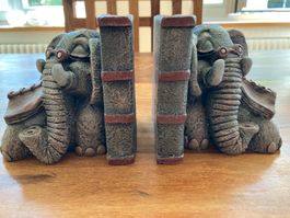 Buchstützen Elefant