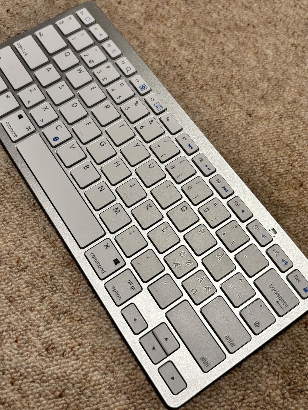 Tastaturen: Fujitech Bluetooth Tastatur (TKL) – Gebraucht aus Zürich von vvs_kt92 1