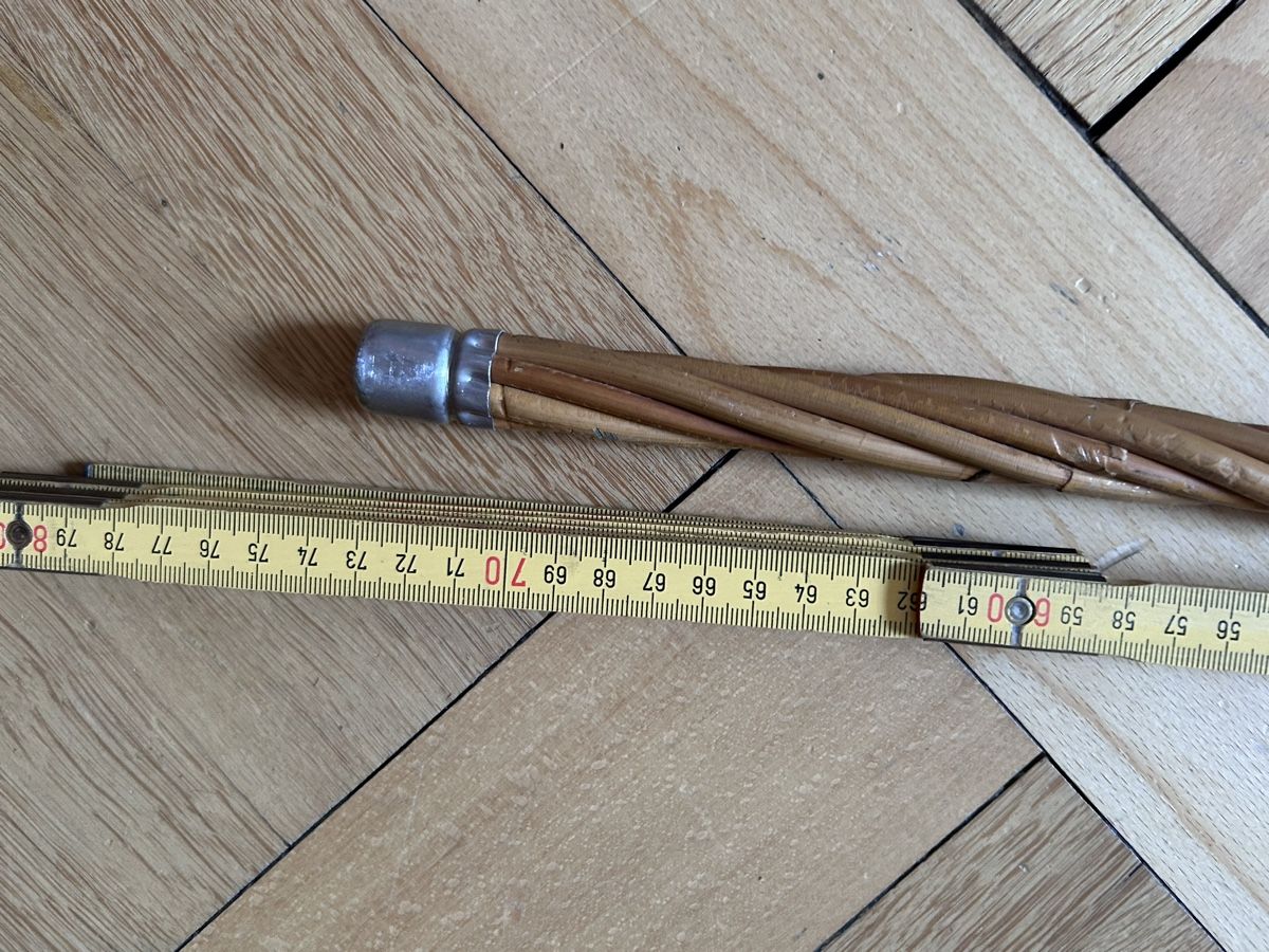 Alle Werkzeuge: Teppichklopfer 75 cm  – Gebraucht aus Zürich von ann_9fv5 1