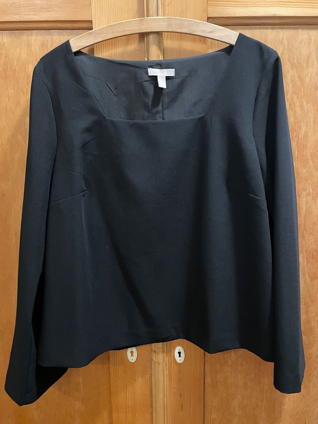 H&M Blusen: Schwarze Bluse von H&M, Grösse L/XL – Gebraucht aus Uster von jelk 4