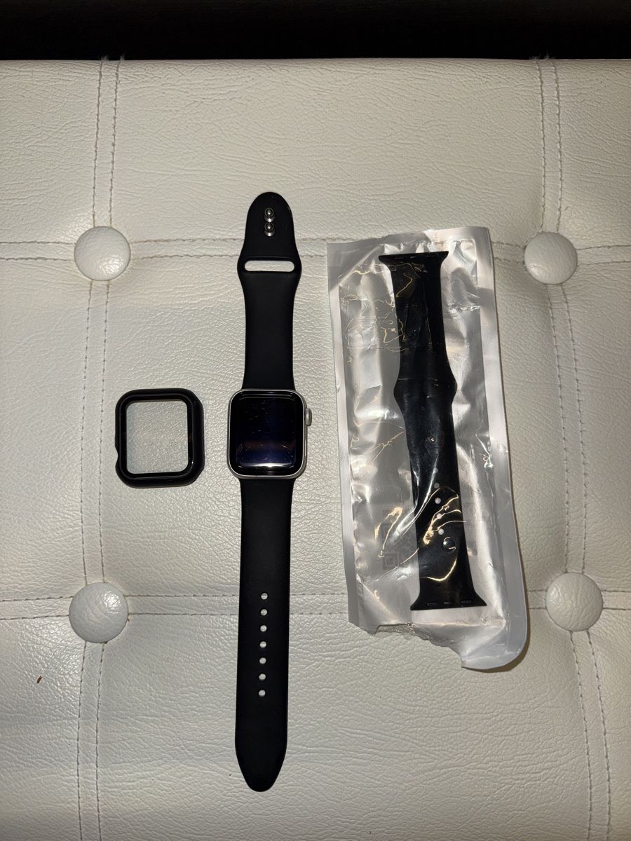 Apple Smartwatch: Appel Watch SE – Usato da St. Gallen venduto da boki83 1
