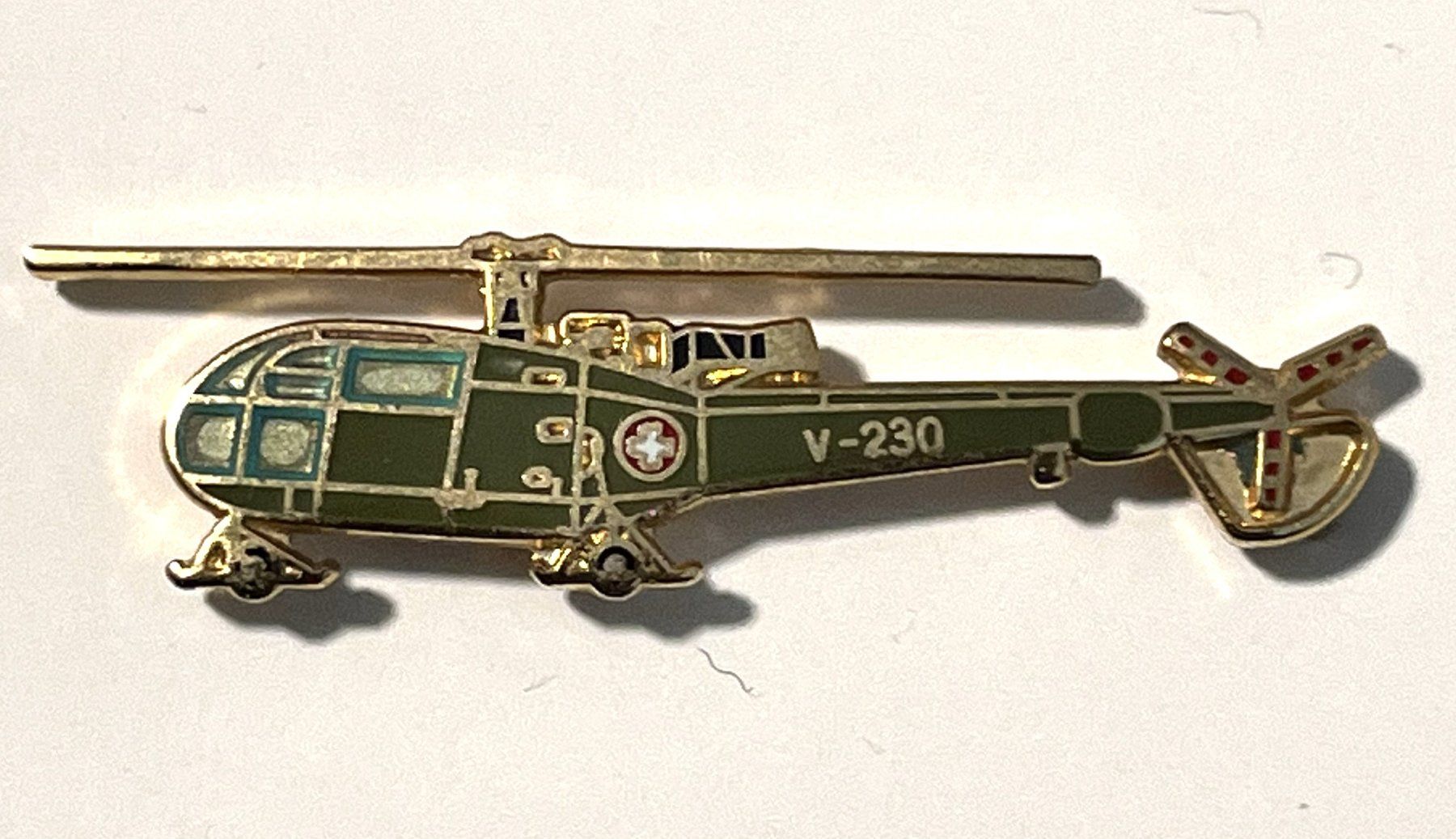 Schweizer Armee Placchette & Badge: Pin Helikopter Schweizer Armee Alouette 4 cm – Usato da Kriens venduto da TSCH1