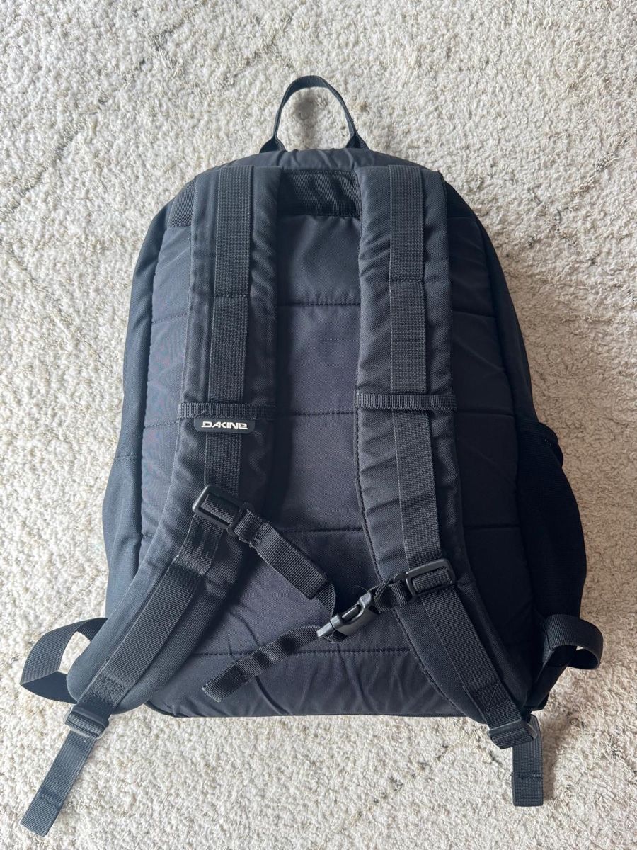 Dakine Zaini: Dakine Backpack black good condition – Usato da Zürich venduto da ferreira.ana 2