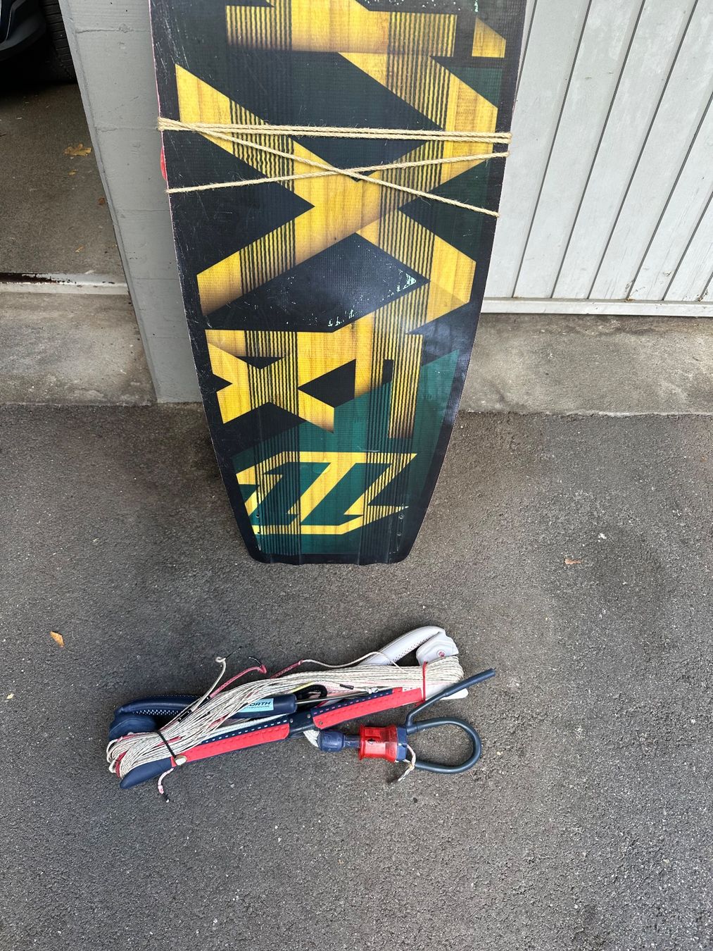 North Kite: North Jaime Kiteboard und Bar – Gebraucht aus Thalwil von Wilhelm85 1