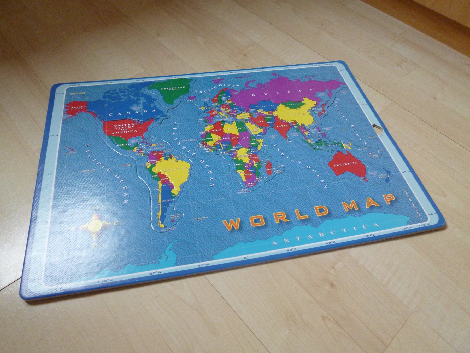 Puzzle: WORLD MAP Puzzle  "vintage"  36 Teilig Karton – Usato da Dättlikon venduto da Mamakuga 1