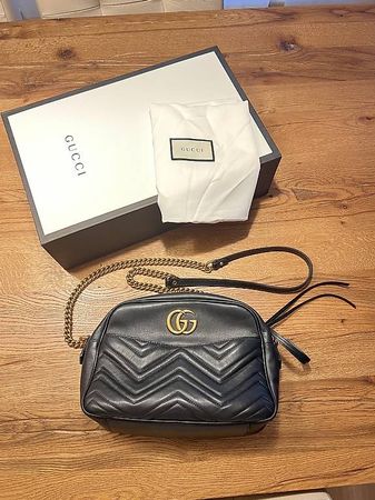 Damen Handtasche Gucci Marmont schwarz Leder gebraucht