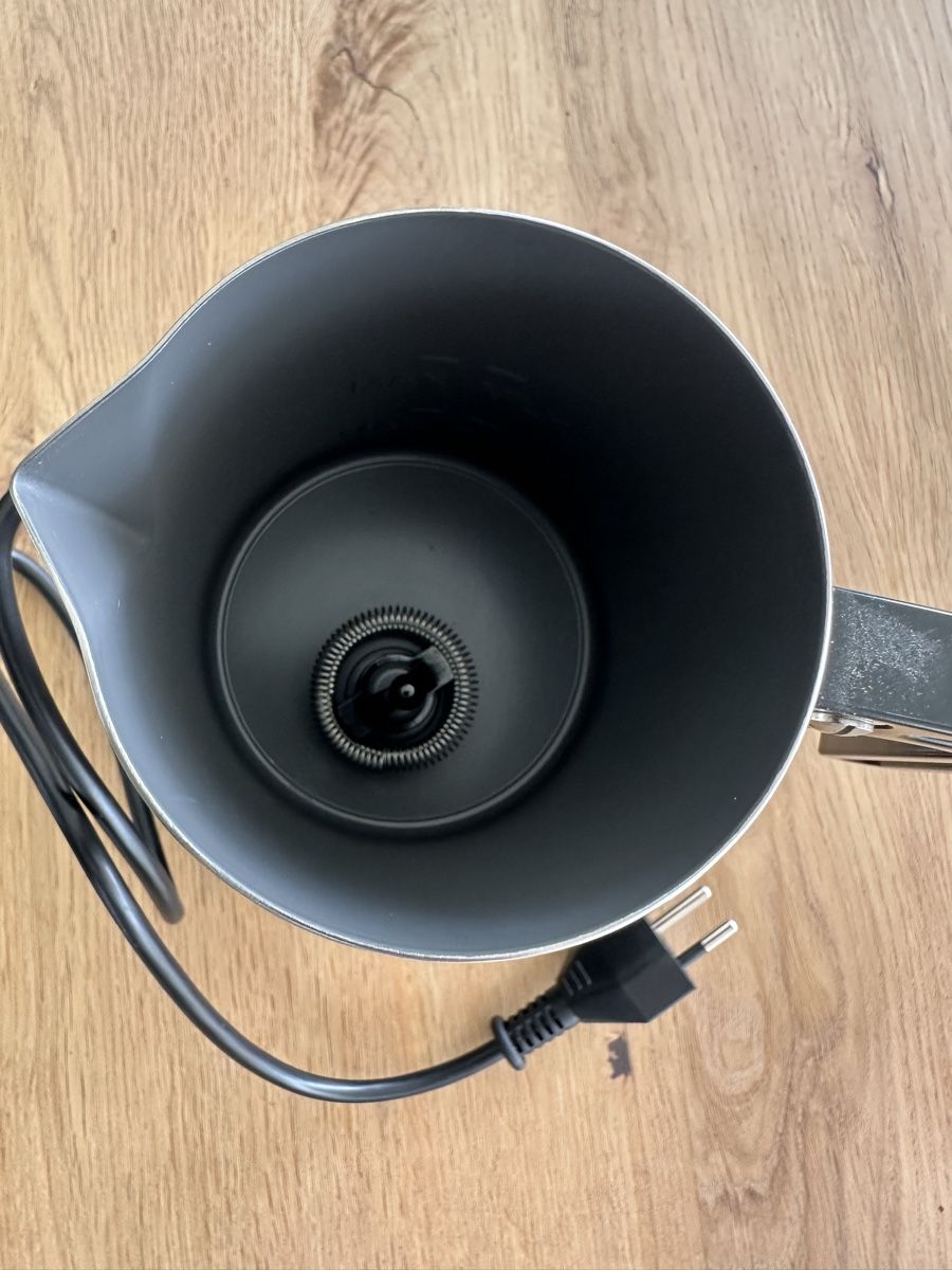 Küchengeräte: NEU Nespresso  – Neu (gemäss Beschreibung) aus Boppelsen von Raffeli 1