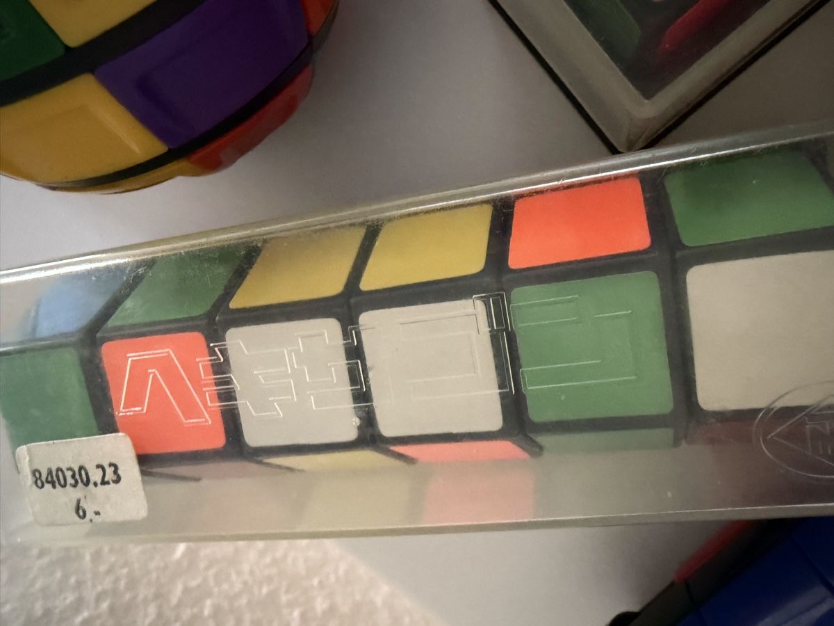 Rubik's Giochi: Rubik's, Snake Cube, Logitoy, usw! Retro Kniffelspiele – Usato da Schaffhausen venduto da Sonne25 4