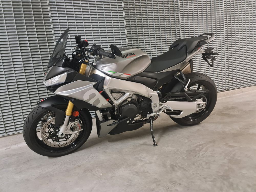 aprilia tuono v4 touring
