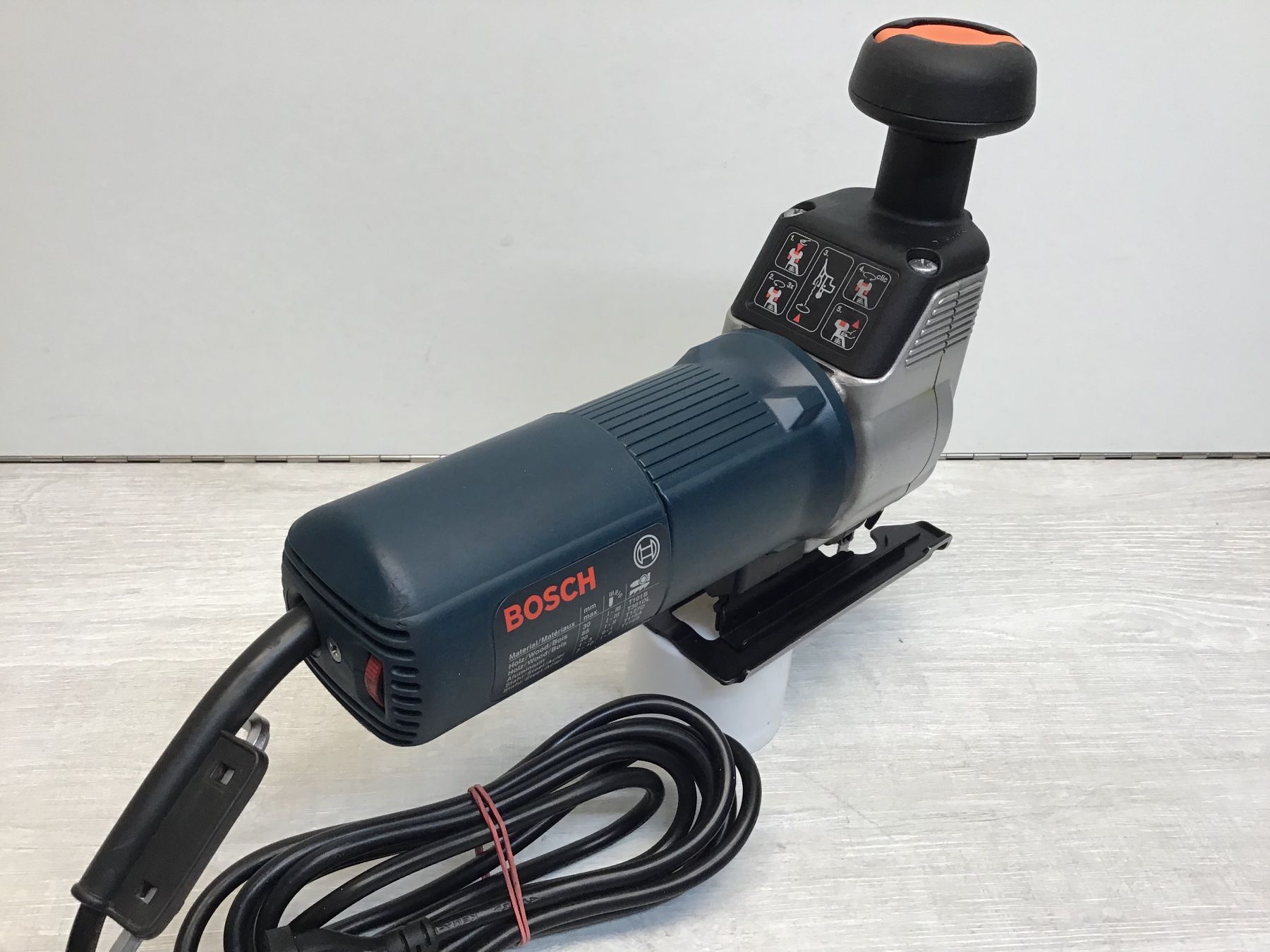 Bosch Sägen: BOSCH Profi Stichsäge GST 85PE, "Der Klassiker" – Gebraucht aus Muhen von GST-85 5