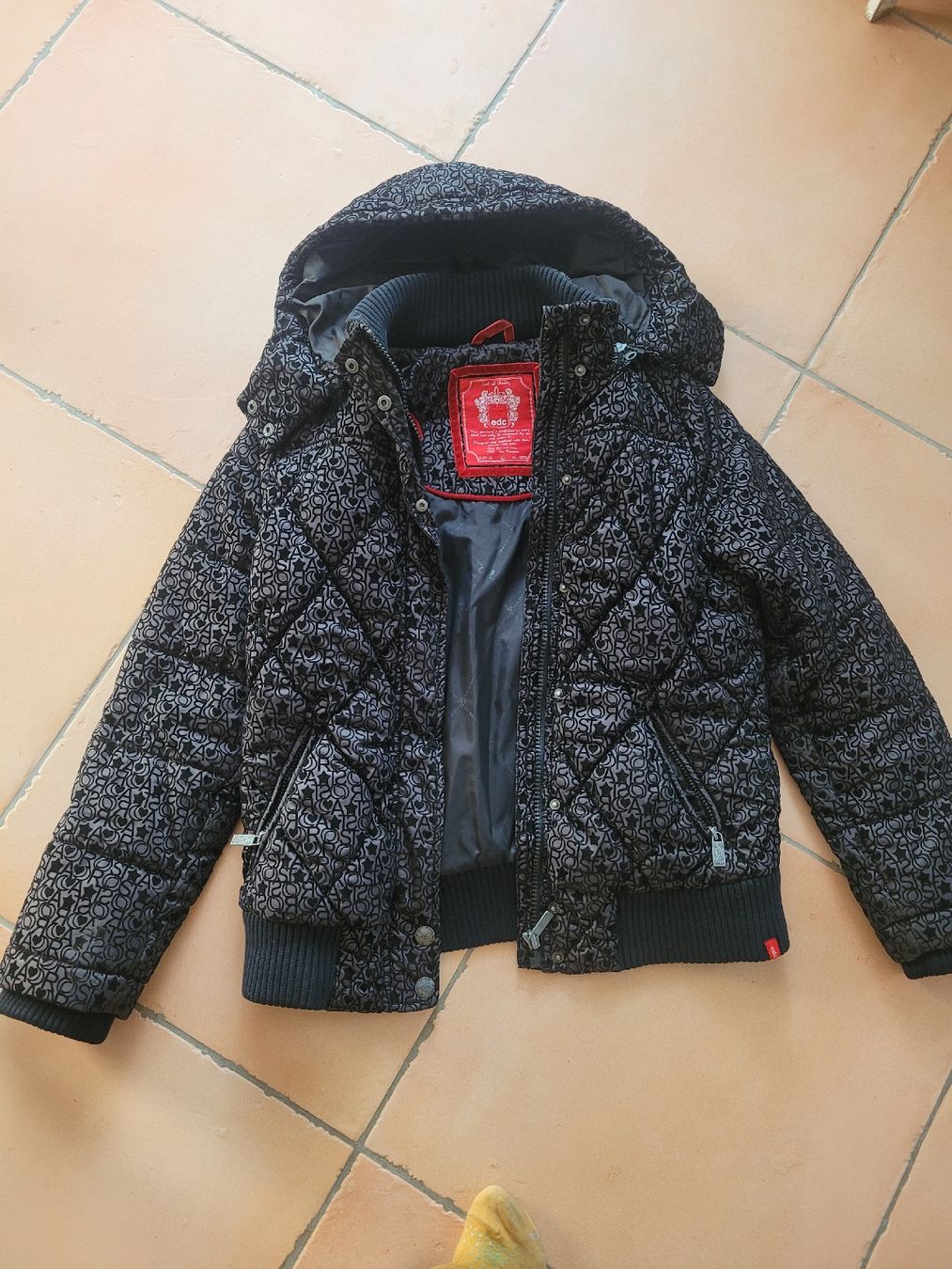 Esprit Jacken: Veste noir Esprit Edc taille L – Gebraucht aus Echallens von frimousse2008