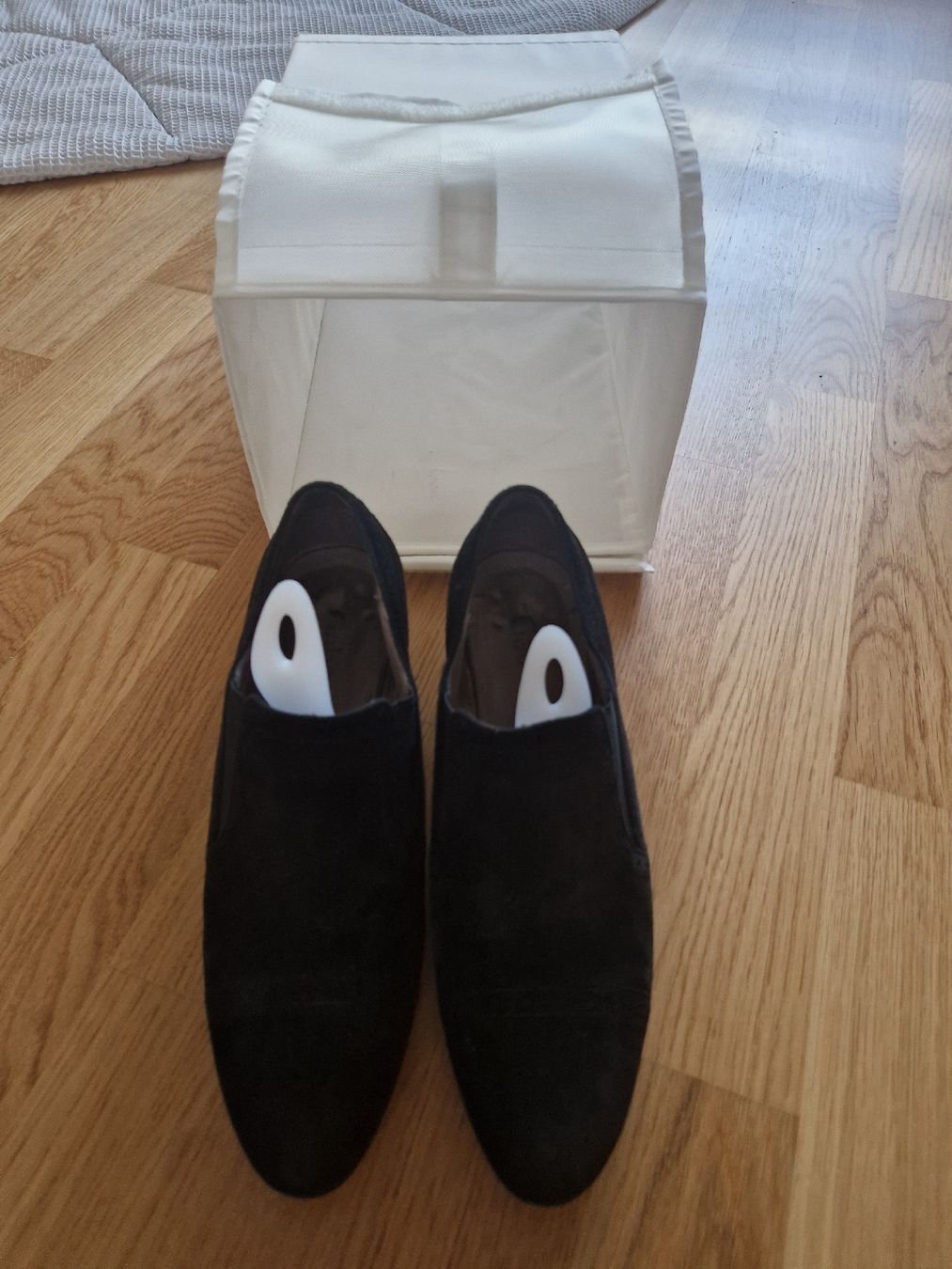 Scarpe da donna: Stiefelette Schwarz - Gr. 39 – Usato da Reinach BL venduto da Dschinni80